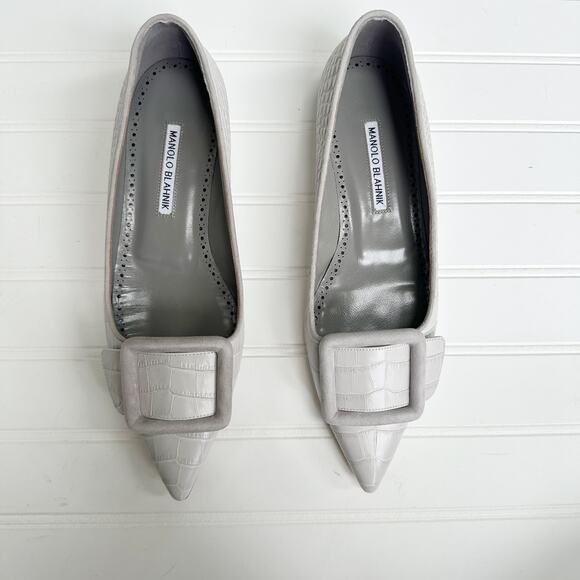Manolo Blahnik Maysale Croc Embossed Buckle Flats Light Gray Leather 38 NWT - Picture 1 of 12